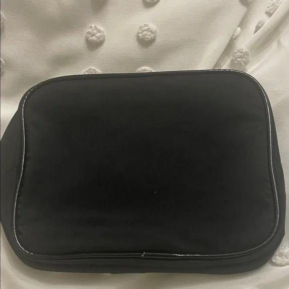 Lancome Parisian Cosmetic Bag with Red Accents - Picture 4 of 4